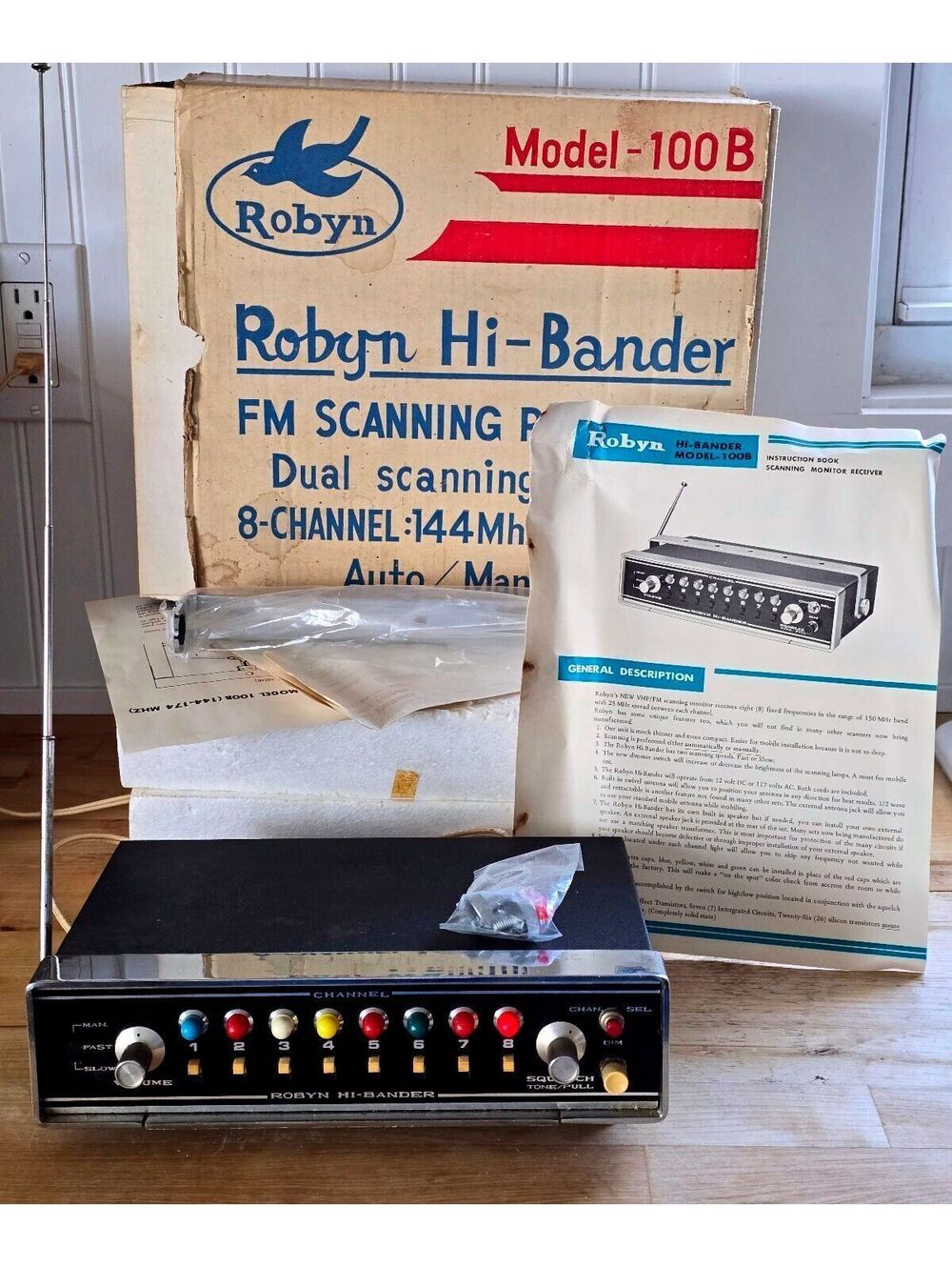 Vintage 1970s Robyn Hi-Bander Model-100 B FM Scanning Receiver Radio Box Manual